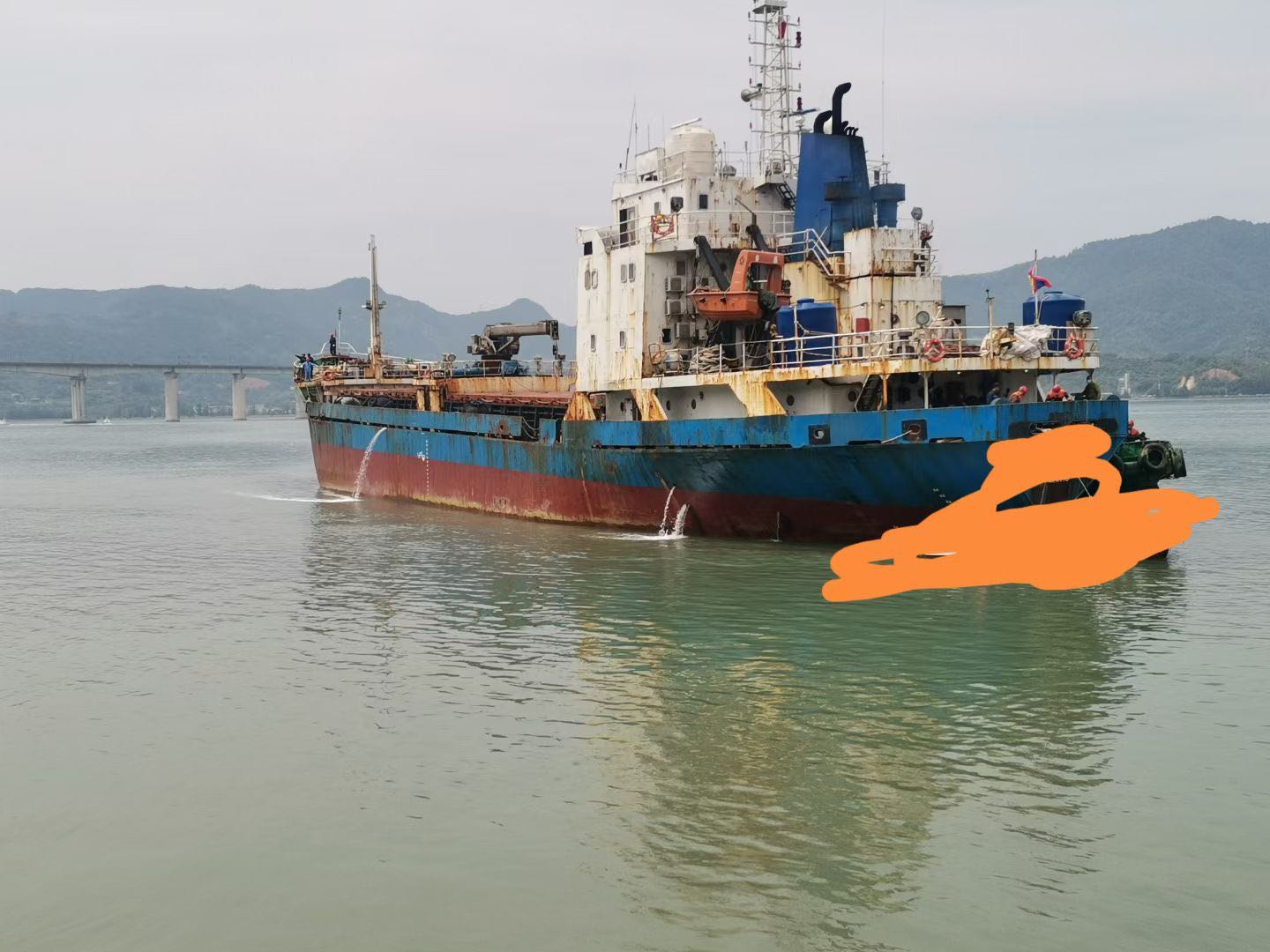 出售：2000吨方便旗冷冻船 福建 宁德市-2.jpg