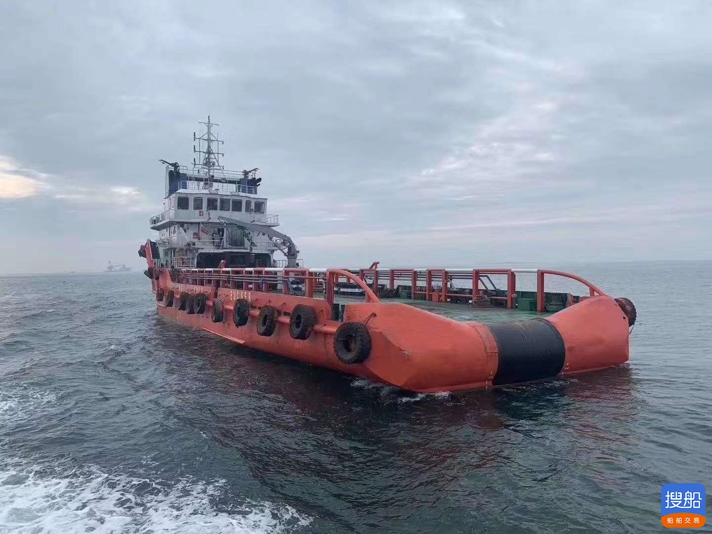 出售2011年造10600马力近海带对外消防三用拖轮 广东 深圳市-2.jpg