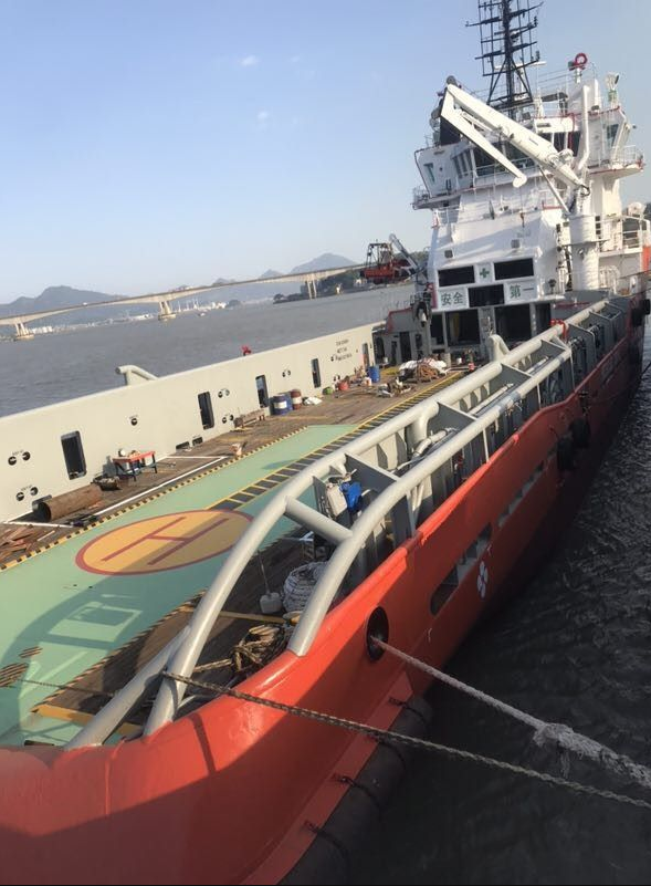 出售10812吨三用拖  香港-2.png