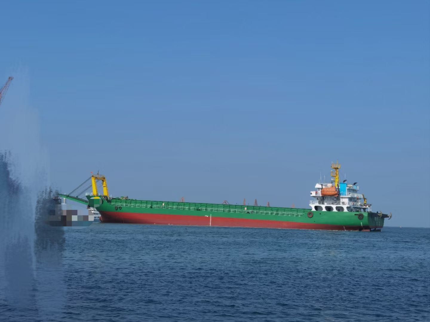 出售13000吨后驾驶大件甲板驳船  香港-2.jpg