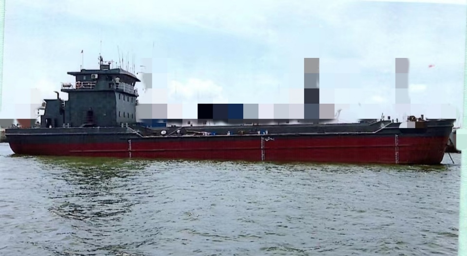 出售1200方沿海开体泥驳 江苏 南京市-2.jpg