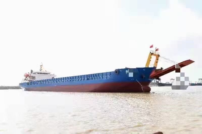 低价出售2020年甲板驳船5000吨  香港-2.jpg