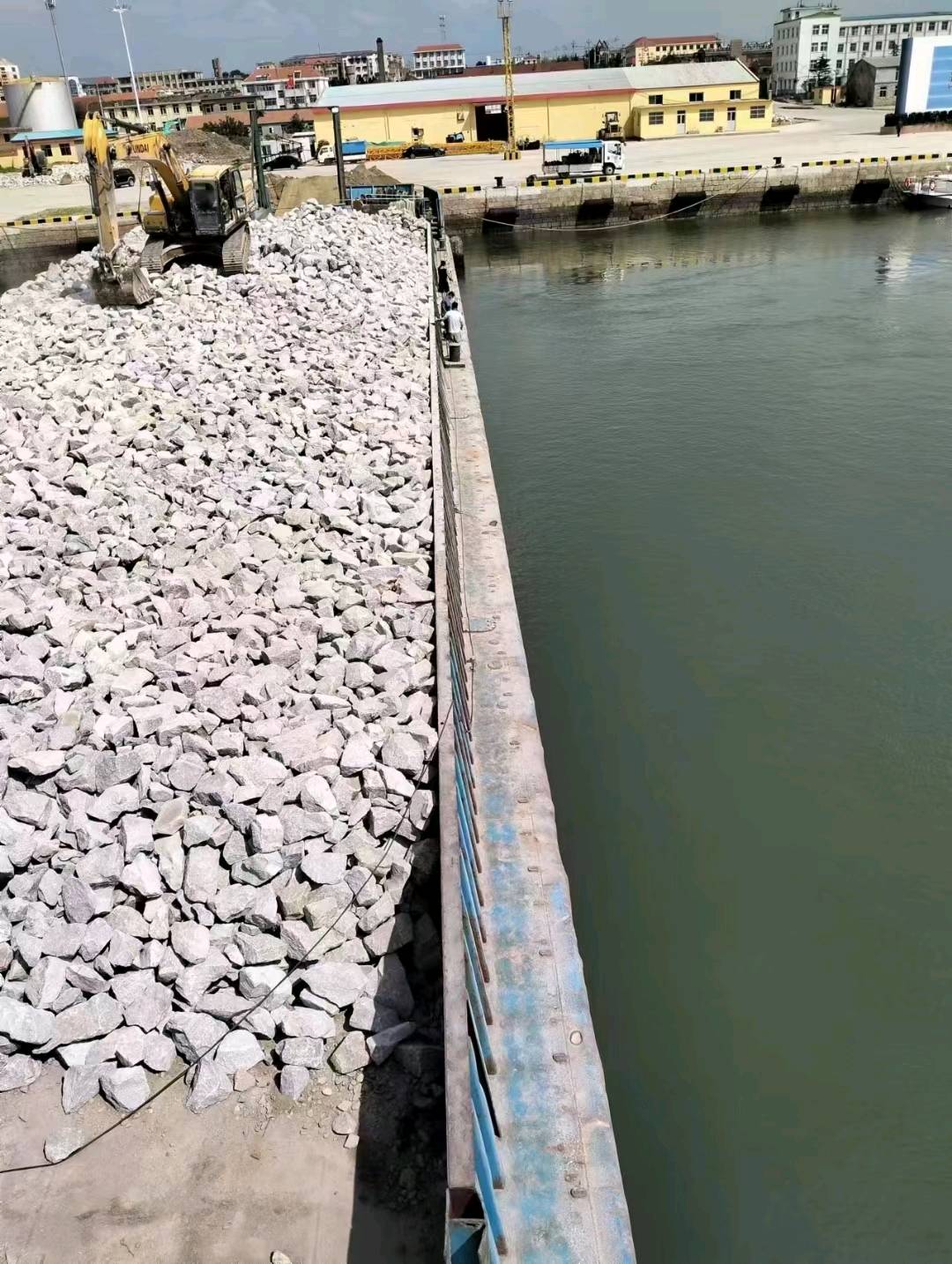出售/出租2010年3000后驾甲板驳 船舶类型：后驾甲板驳船 建造地：江苏 江苏 扬州市-2.jpg