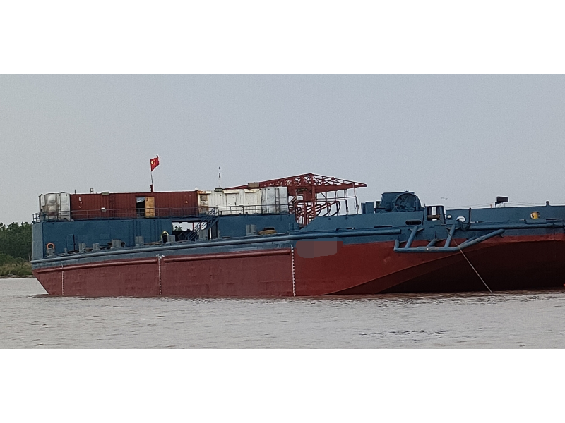 出售2006年造92米7000吨沿海非自航甲板货驳 广东 深圳市-2.png