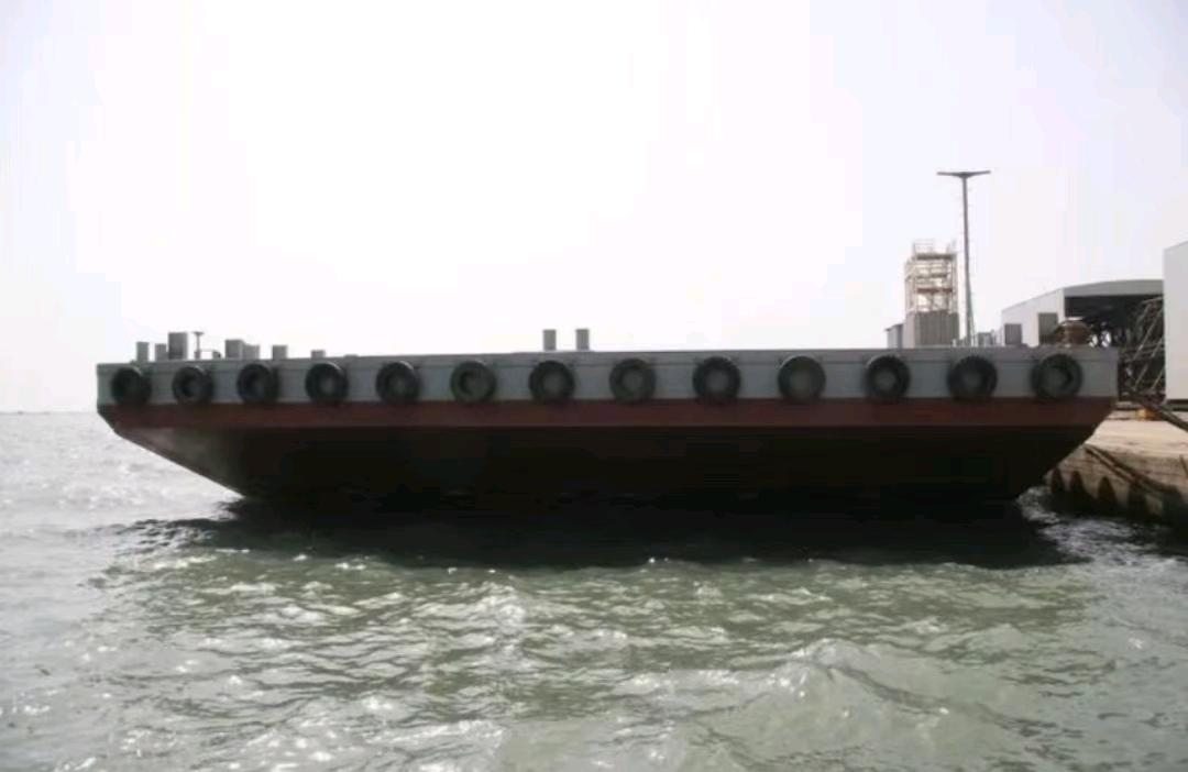 出售:沿海航区无动力甲板驳 ​ ​ 江苏 南京市-2.jpg