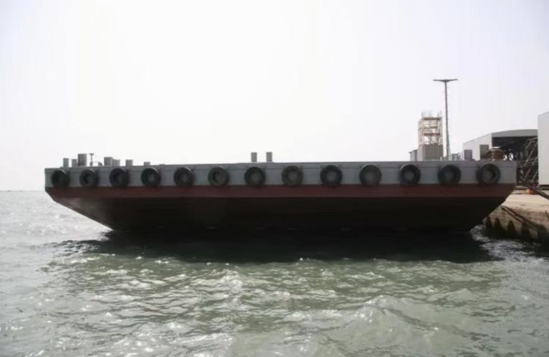出售沿海航区无动力甲板驳  香港-2.jpg