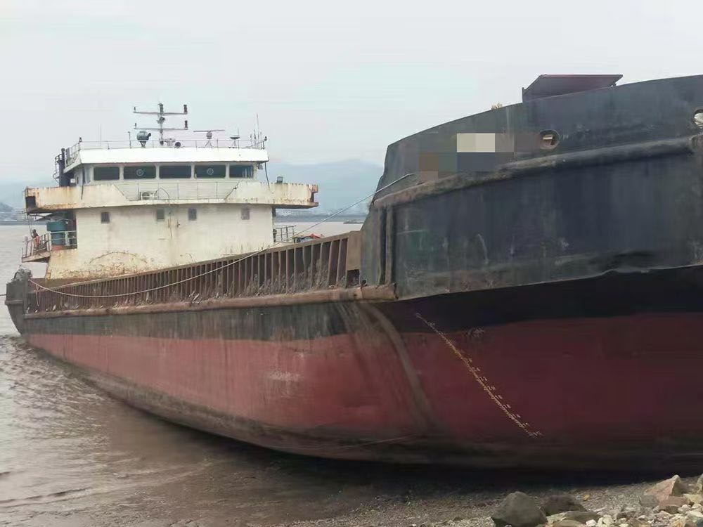 2014年沿海2300T甲板货船  香港-2.jpg