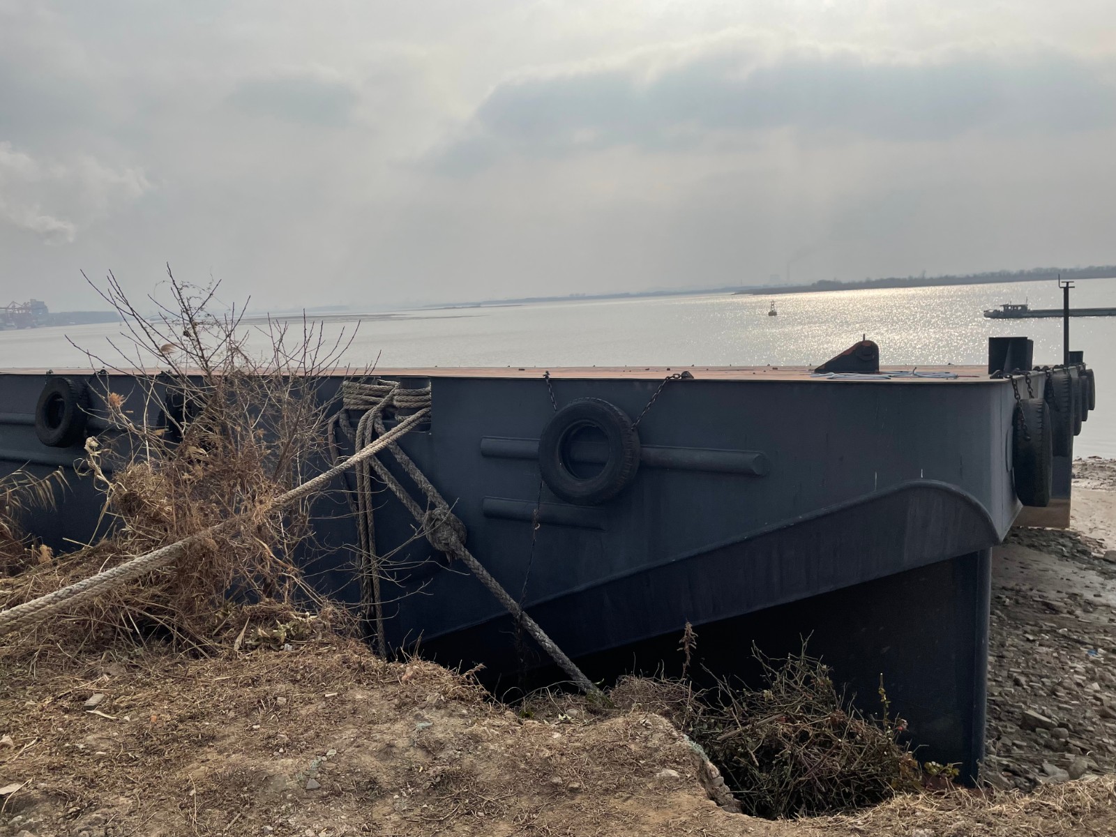 出售250尺非自航甲板驳船 江苏 南通市-2.jpg