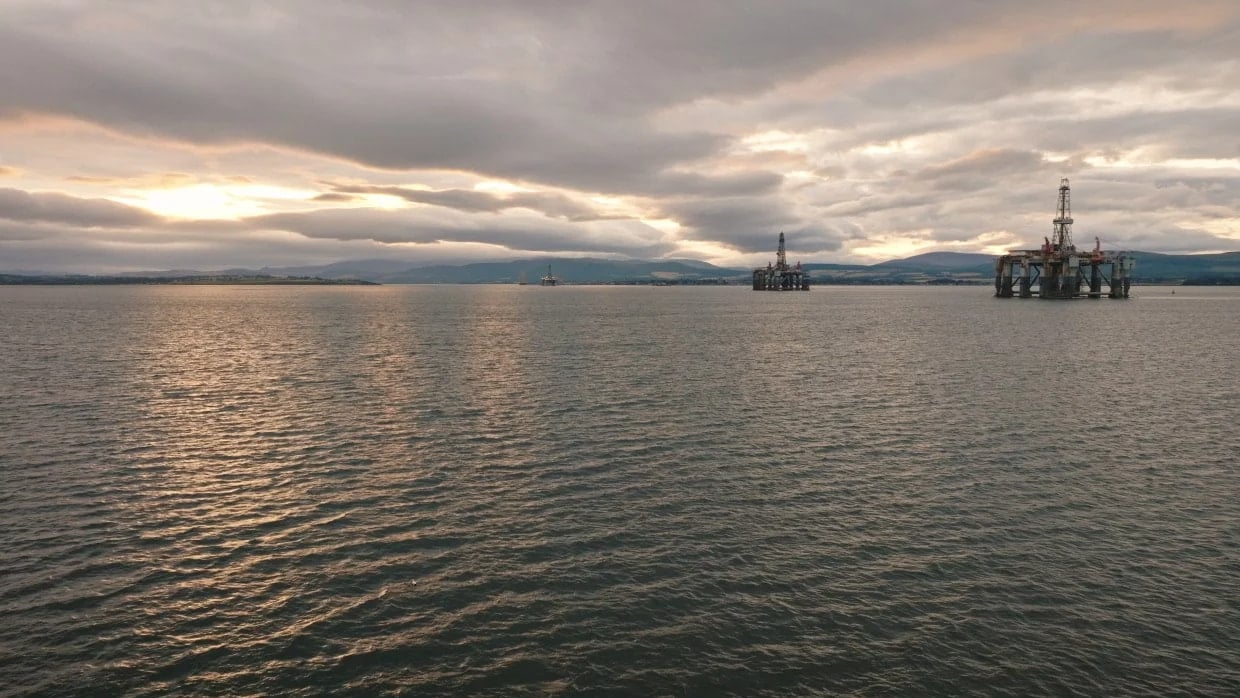 OEUK-STILLS.jpg