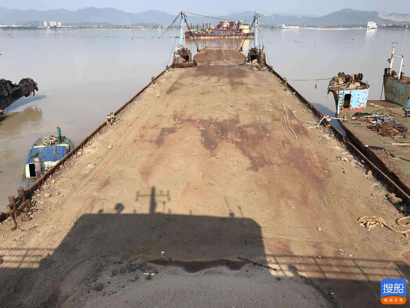 出售2003年造1800吨内河甲板驳船 广东 深圳市-3.jpg