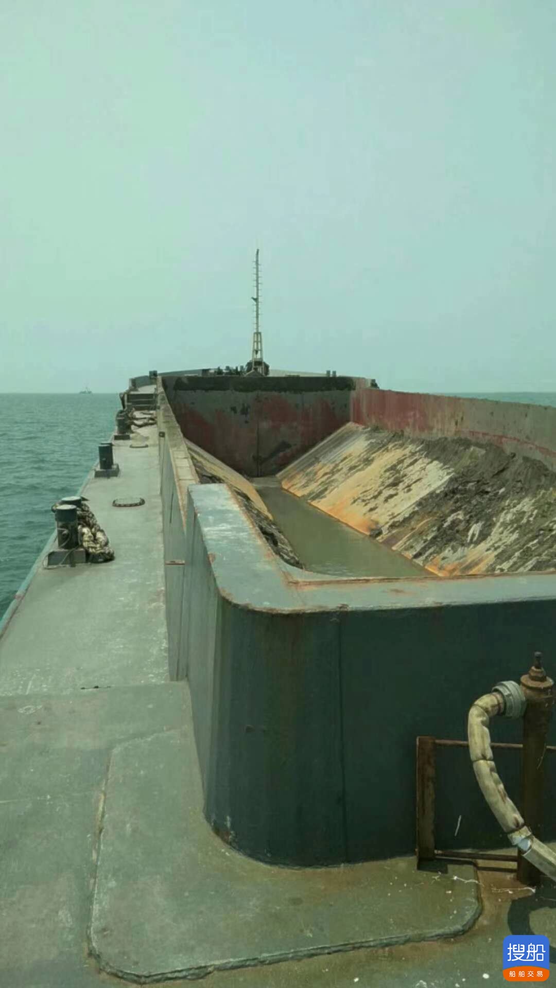 出售2010年造1500立方沿海开体泥驳 广东 深圳市-2.jpg