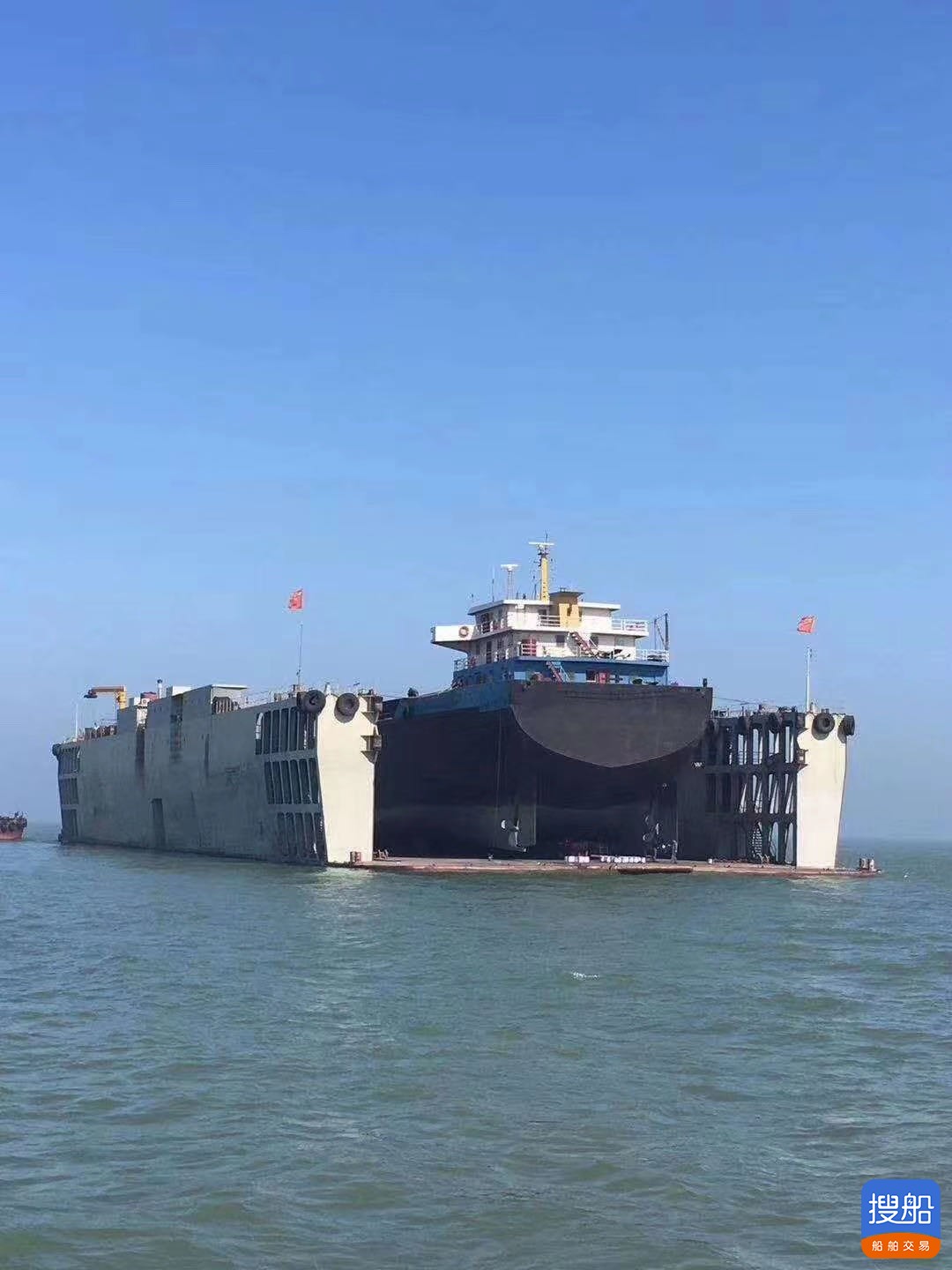 售7000吨内河浮船坞  香港-2.jpg