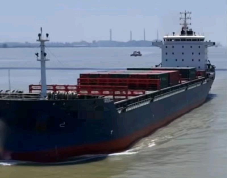 出售1075TEU集装箱船出 售 1075TEUContainer ship 福建 福州市-2.jpg