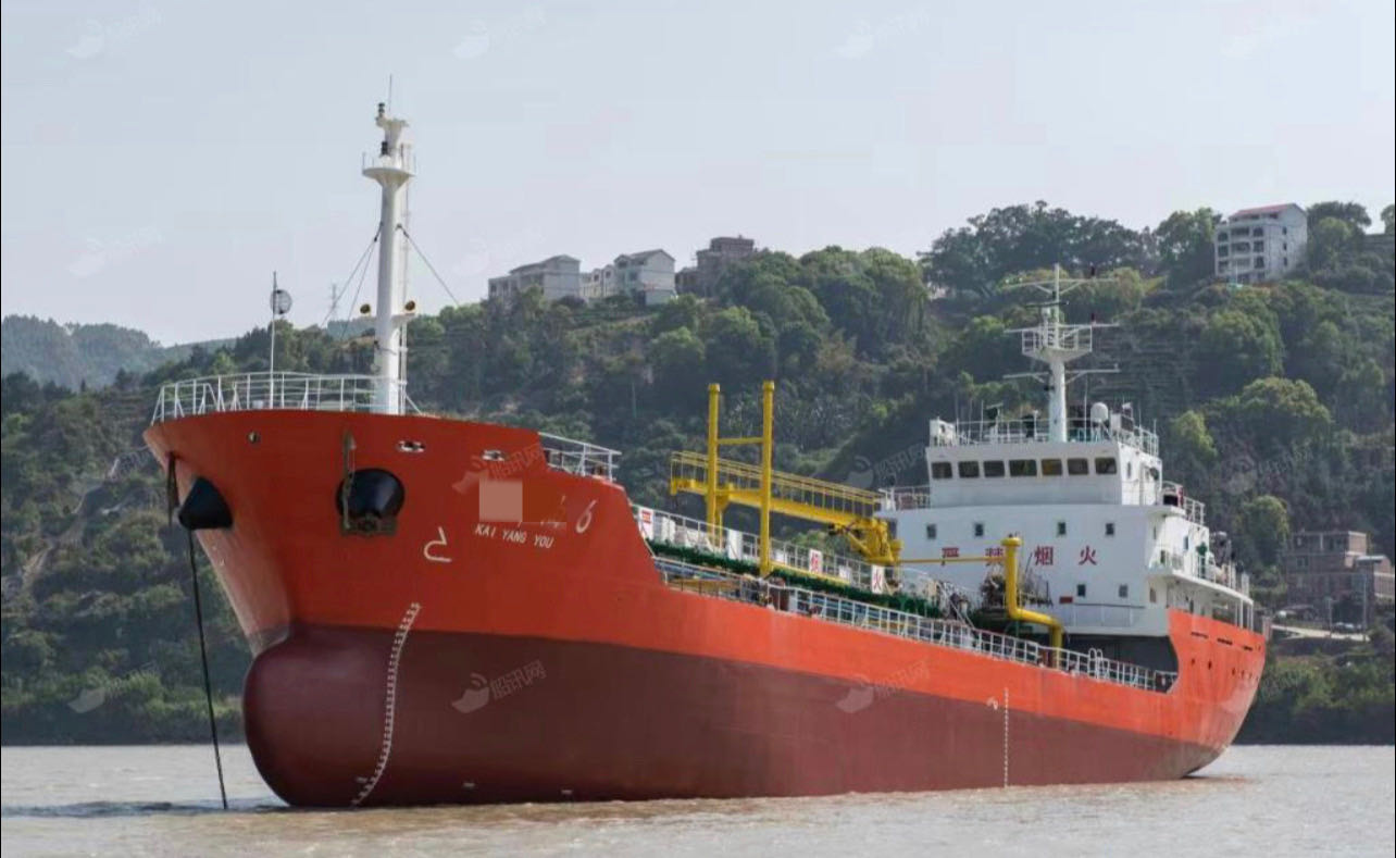 出售：3023吨油轮（闪点<60’C） 建造年份:2013年7月 建造地:中国 浙江 船级社：CCS-2.jpg