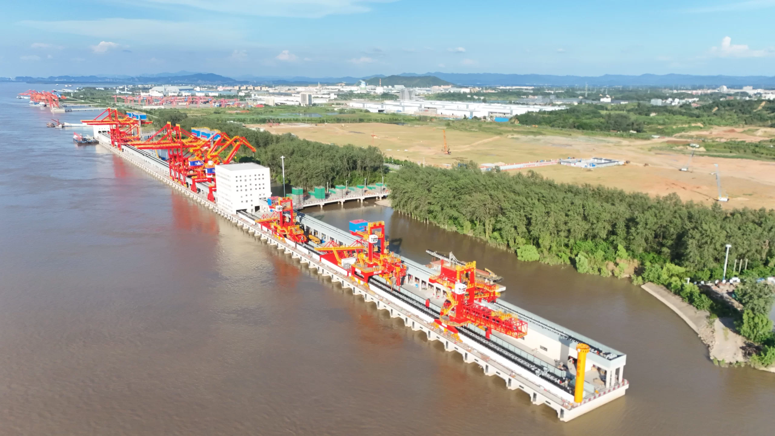 江西九江银砂湾船埠经由过程交工验支-1.jpg
