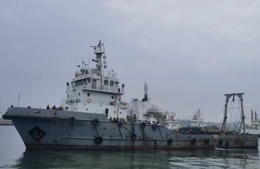 出售4000马力三用拖轮  香港-2.jpg