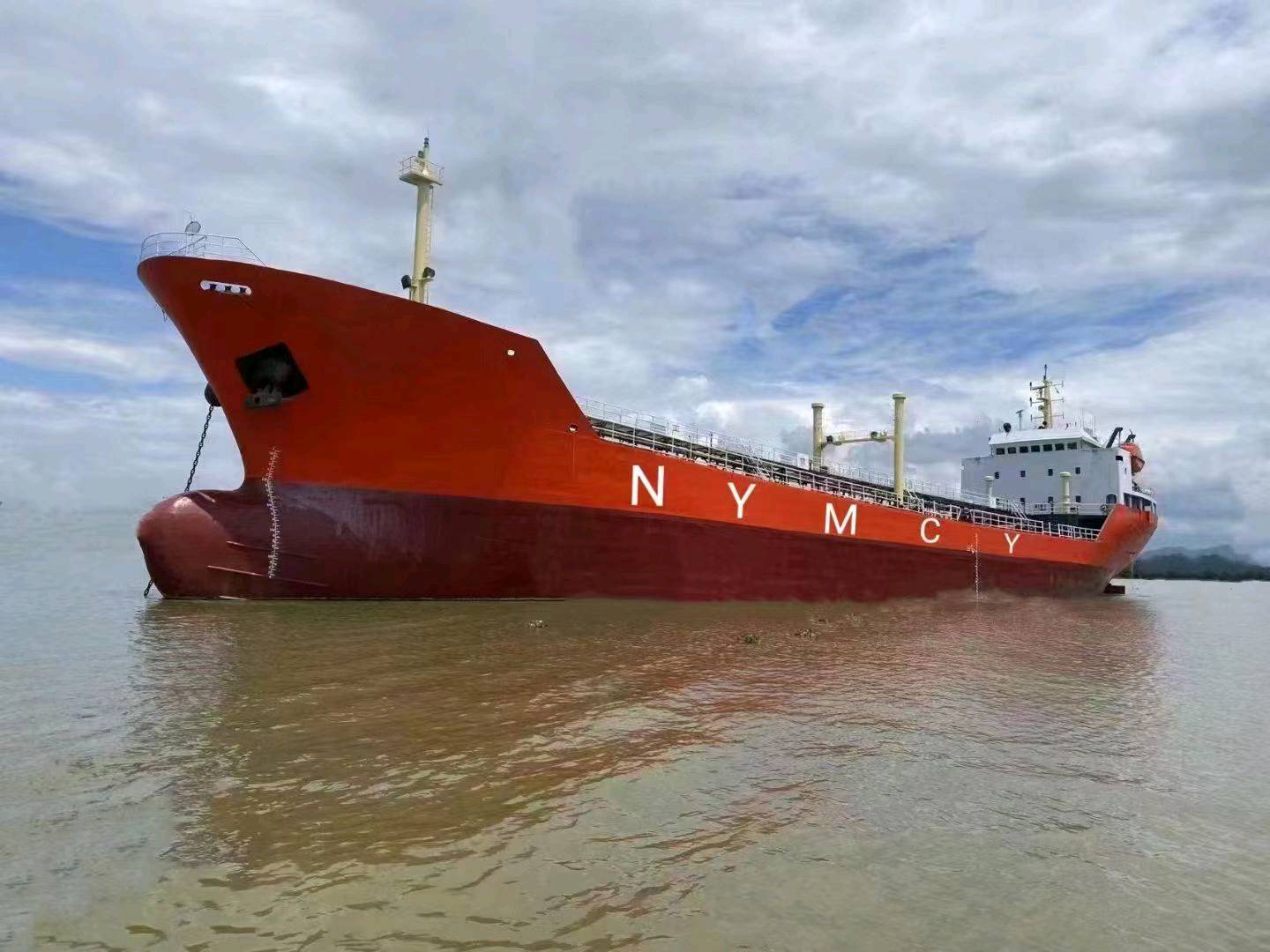 出售50000吨油化船Sale of 50,000-ton oil tanker 福建 福州市-2.jpg