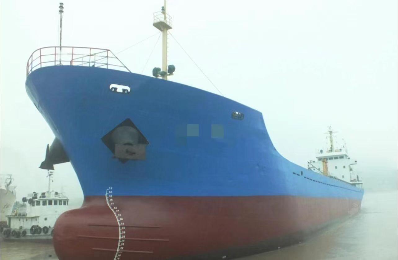 出售：3900吨散货船： 2006年6月浙江建造 航   区:近海/A1+A2/ZC检验/ 总长99.90m/-2.jpg