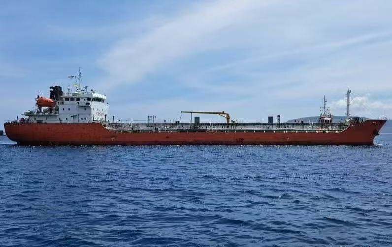 Sale of 6,700 tons of asphalt vessels  香港-2.jpg