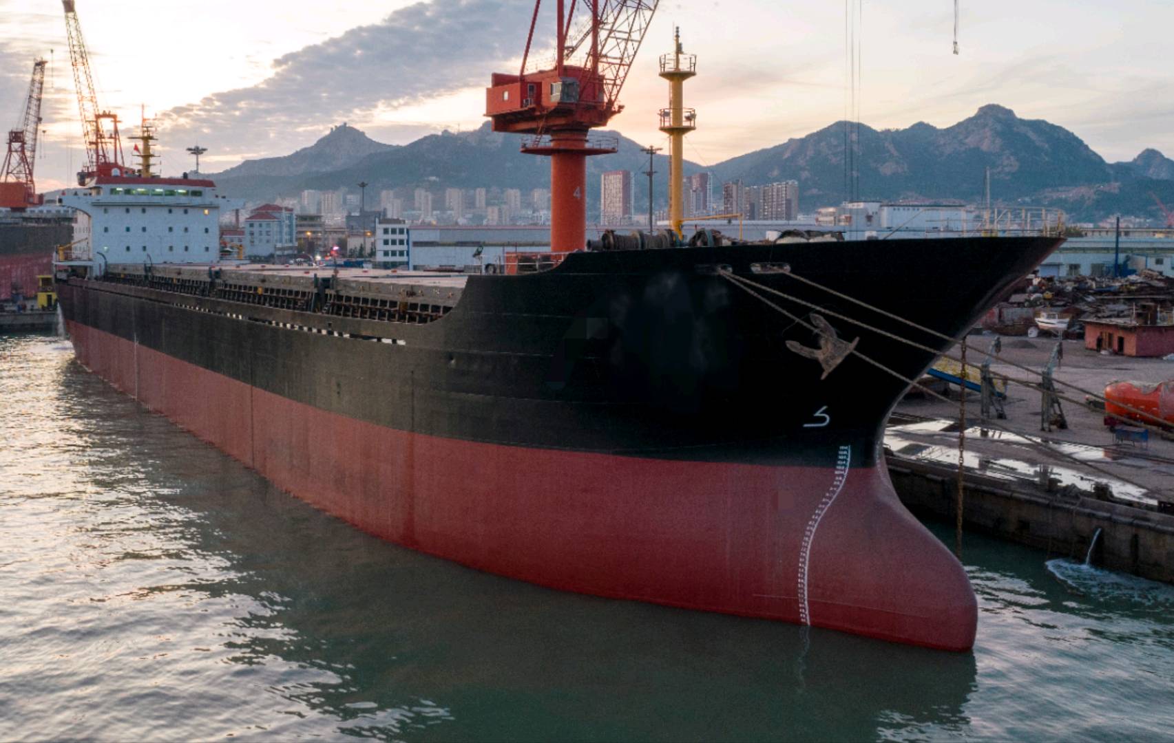 出售27000吨散货船Sell 27,000-ton bulk carriers 福建 福州市-2.jpg