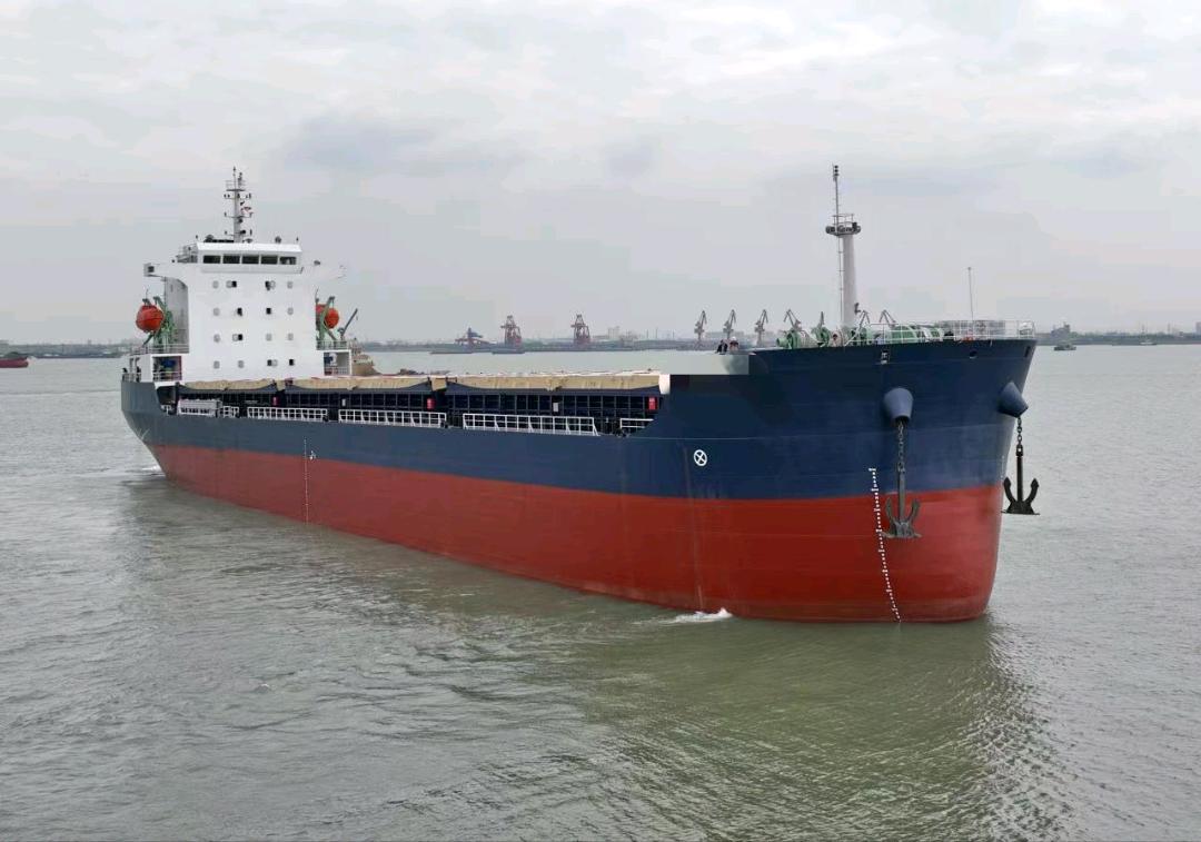 出售7500吨散货船Sell 7500-ton bulk carrier 福建 福州市-2.jpg