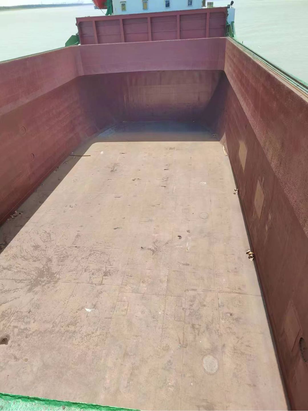 出售近06年5000吨在航多用途集装箱船，双底双壳结构，CCS船级， 福建 宁德市-2.jpg