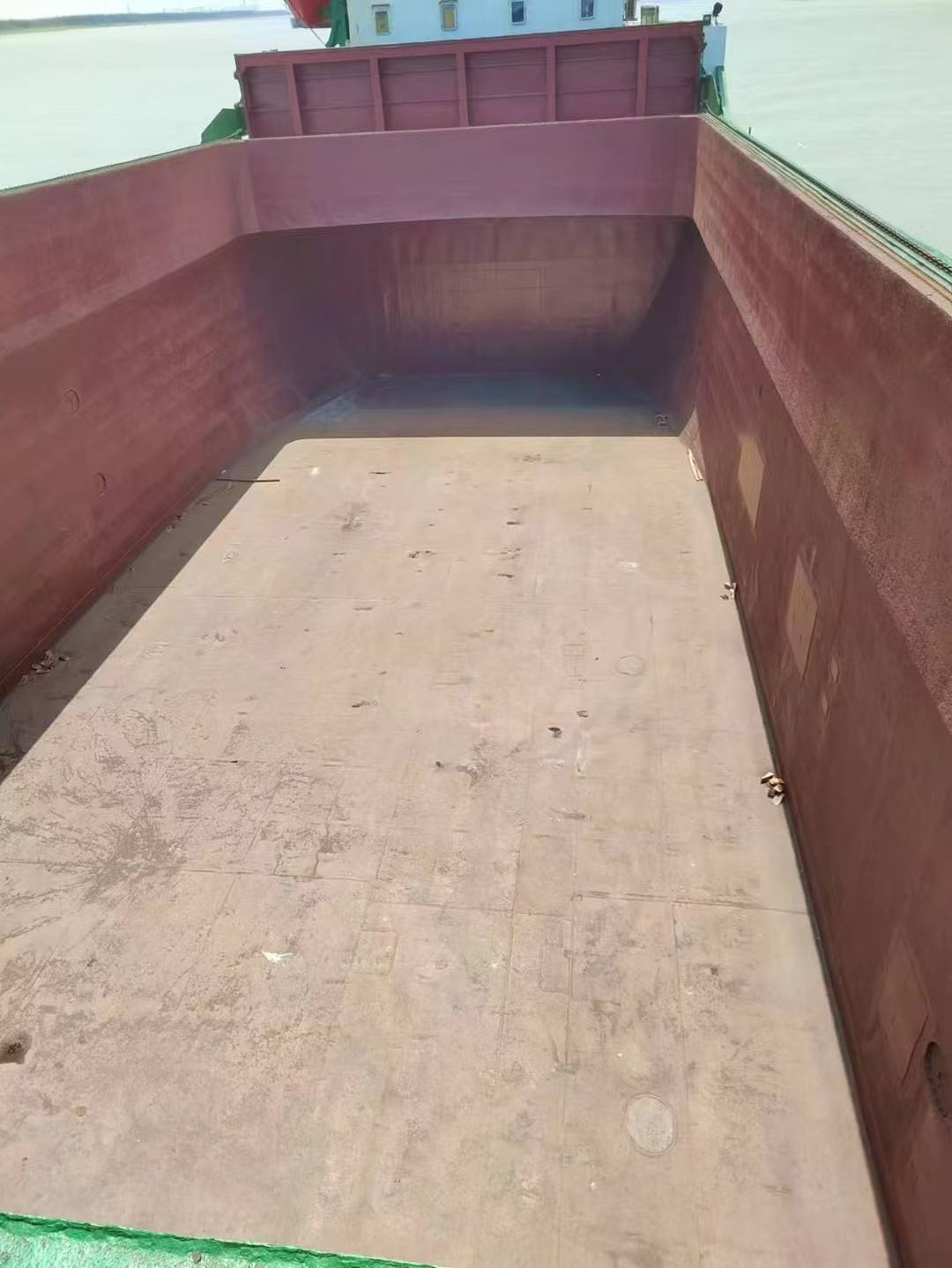 For Sale: 5,000 DWT Multi-Purpose Container Vessel 出售：5000吨多用途集装箱船 20-2.jpg
