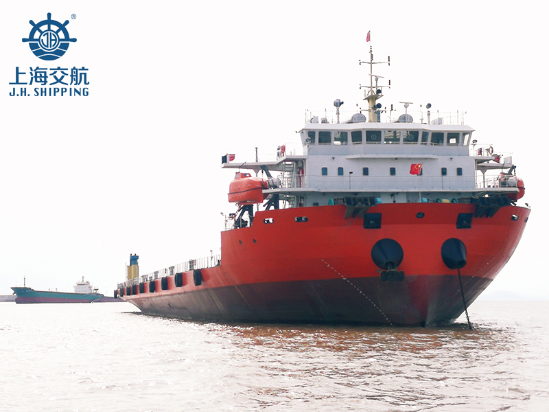 Z192【出售】200吨后驾驶甲板驳船（LCT）出售  上海-2.jpg