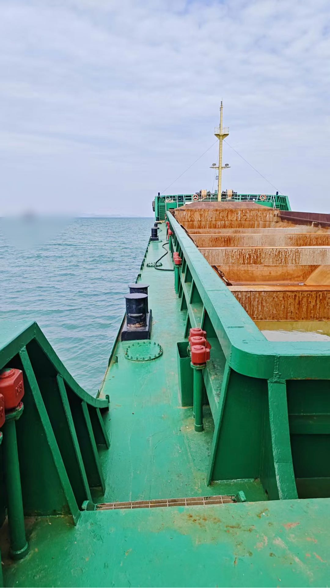 出售2300方开底泥驳  香港-2.jpg