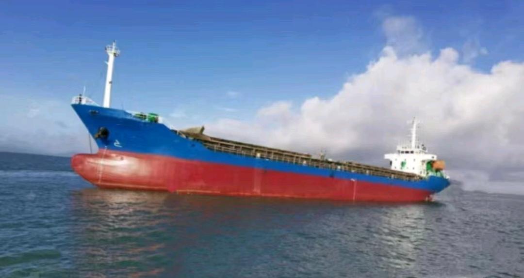 出售10000吨散货船Sell 10,000-ton bulk carrier 福建 福州市-2.jpg