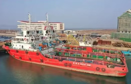 出售2010年造4000马力近海三用拖轮 广东 深圳市-2.jpg
