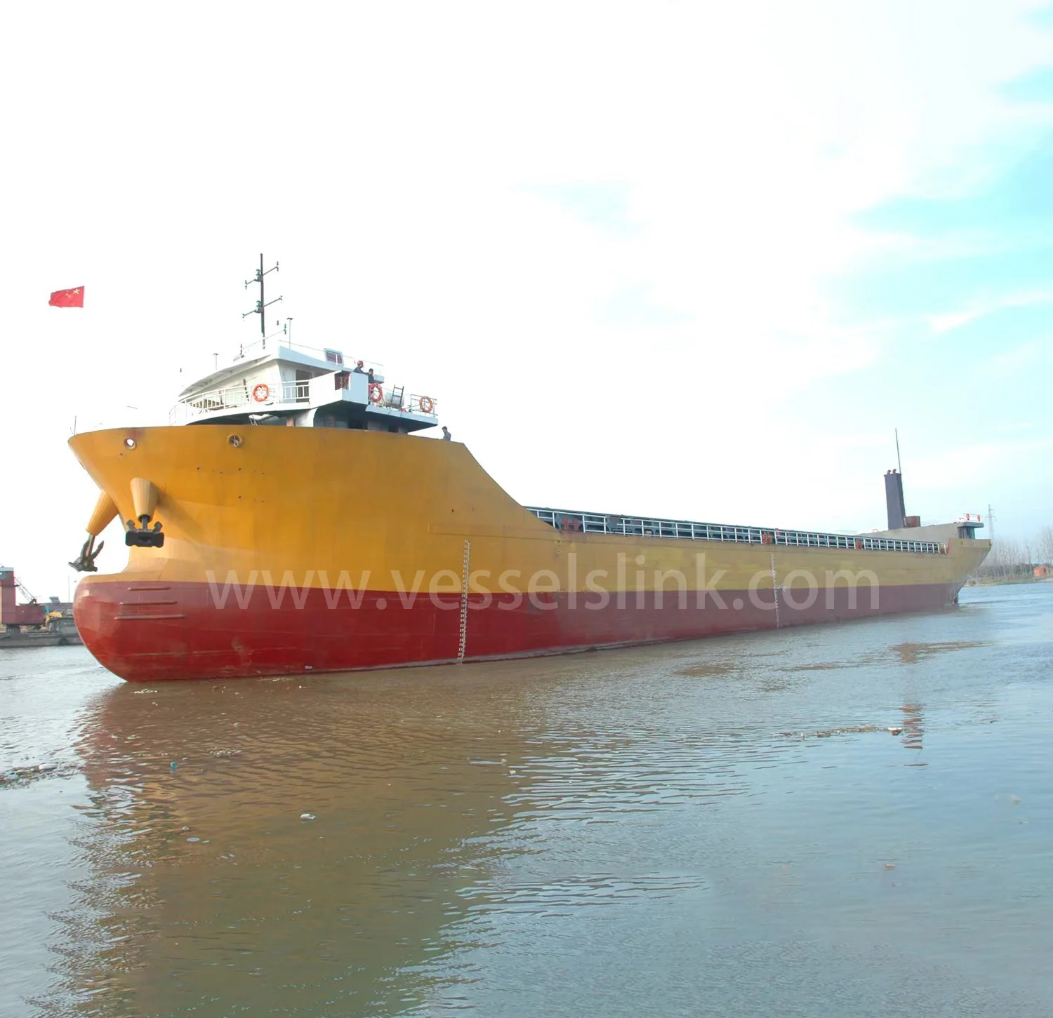 2013年建造的3000载重吨274标准箱集装箱船出售 江苏 南京市-2.jpg