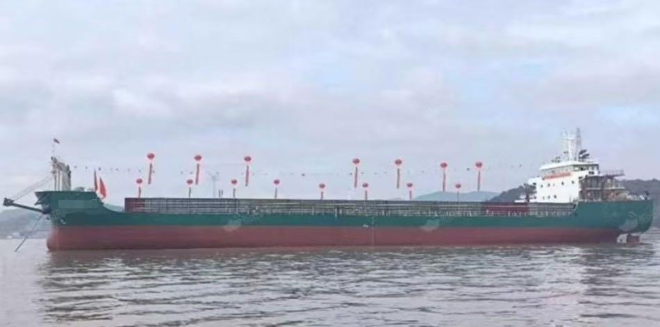 出售12000吨2022年造ZC检验后驾驶驳船  香港-2.jpg