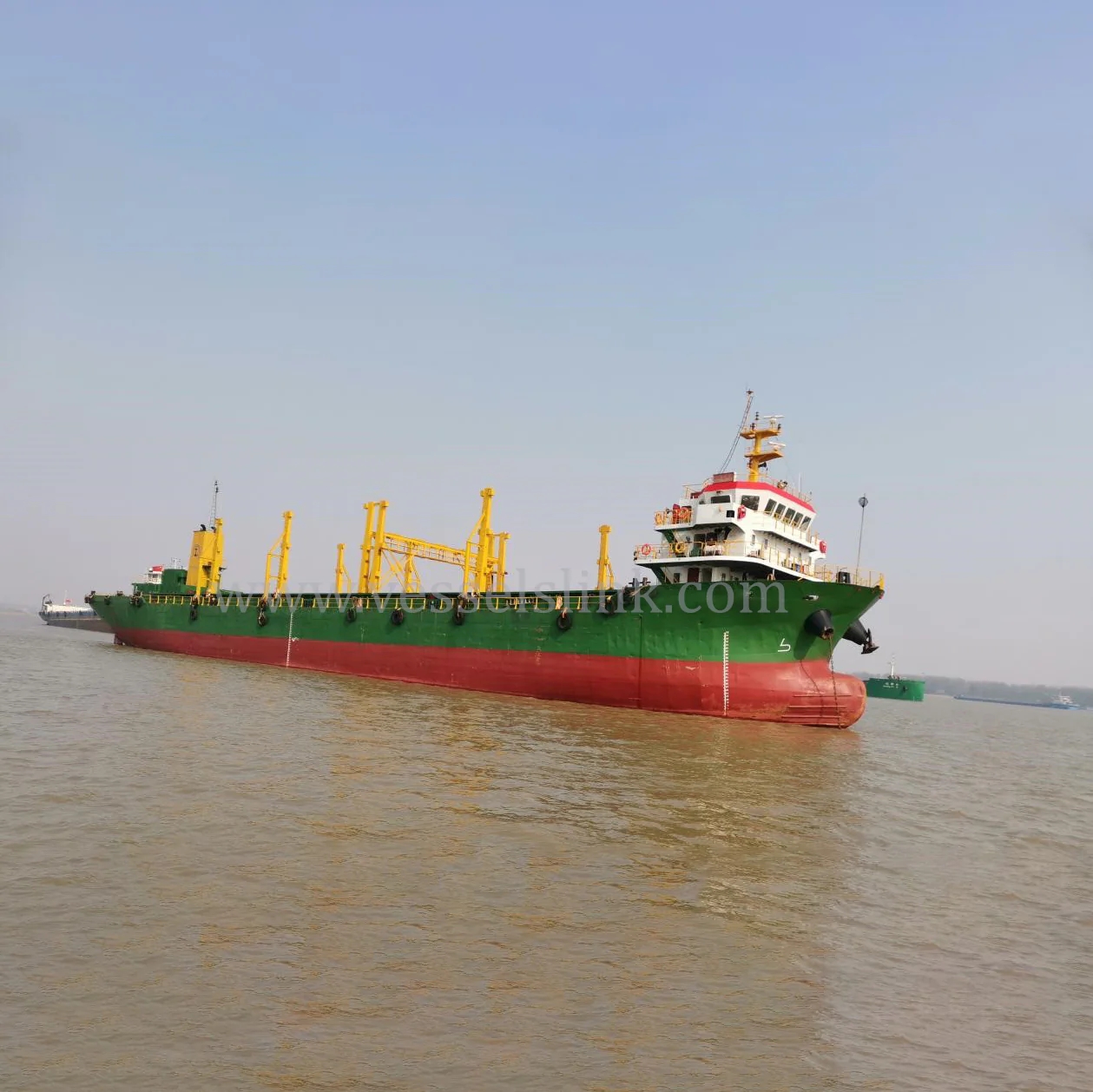 2011年建造的4300载重吨320标准箱集装箱船出售 江苏 南京市-2.jpg