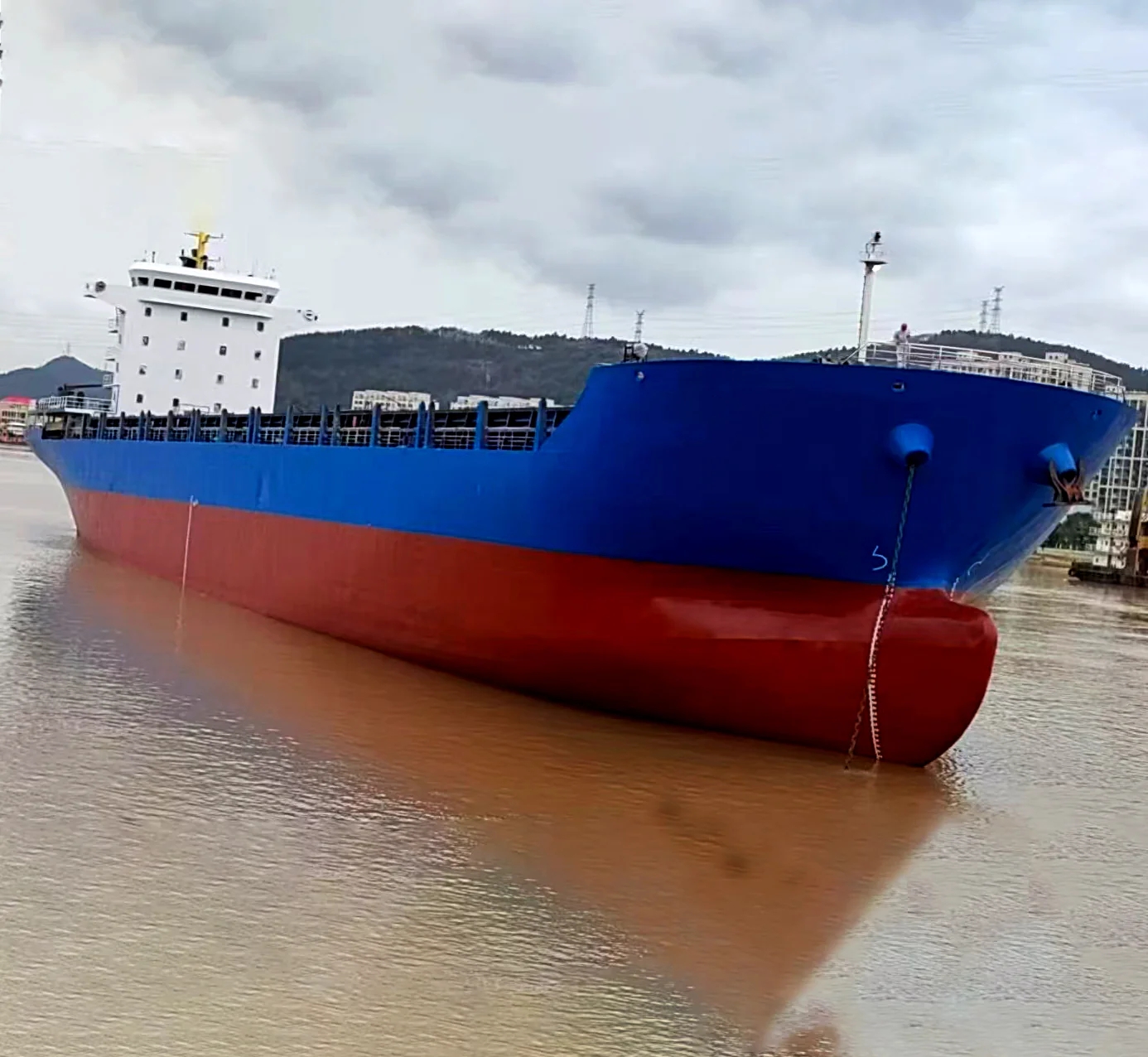 2015年建造的12000载重吨845标准箱集装箱船出售 江苏 南京市-2.jpg