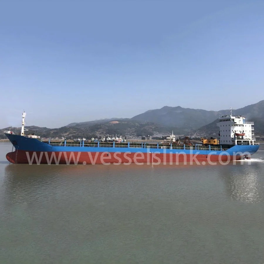 2004年建造的6200载重吨413标准箱集装箱船出售 江苏 南京市-2.jpg