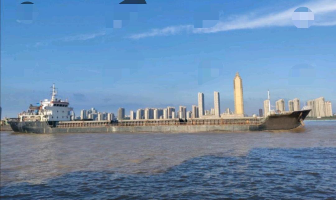出售8000吨散货船Sell 8,000-ton bulk carrier 福建 福州市-3.jpg