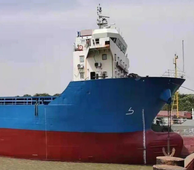 2012年建造的5700载重吨426标准箱集装箱船出售 江苏 南京市-2.jpg