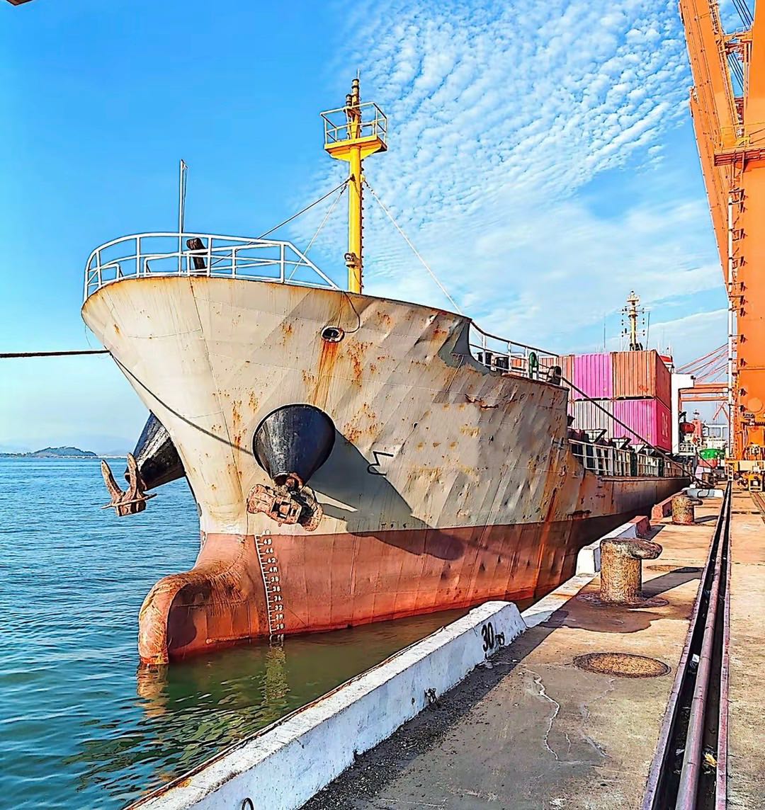 出售：2916吨集装箱船 装载标箱：180 TEU 建造年份：2006年8月 建造地址：中国 福建-2.jpg