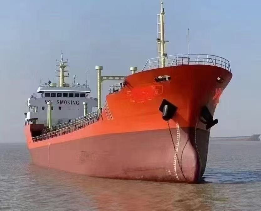 低价出售3400吨双壳油船  建造年月：2005年 参考载重吨：3400吨 福建 宁德市-2.jpg