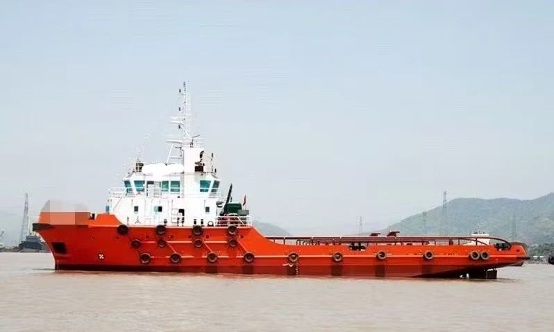 出售4000马力，54.8米三用拖轮  香港-2.jpg