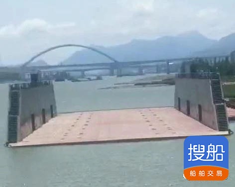 出售4500吨举力浮船坞  香港-2.jpg