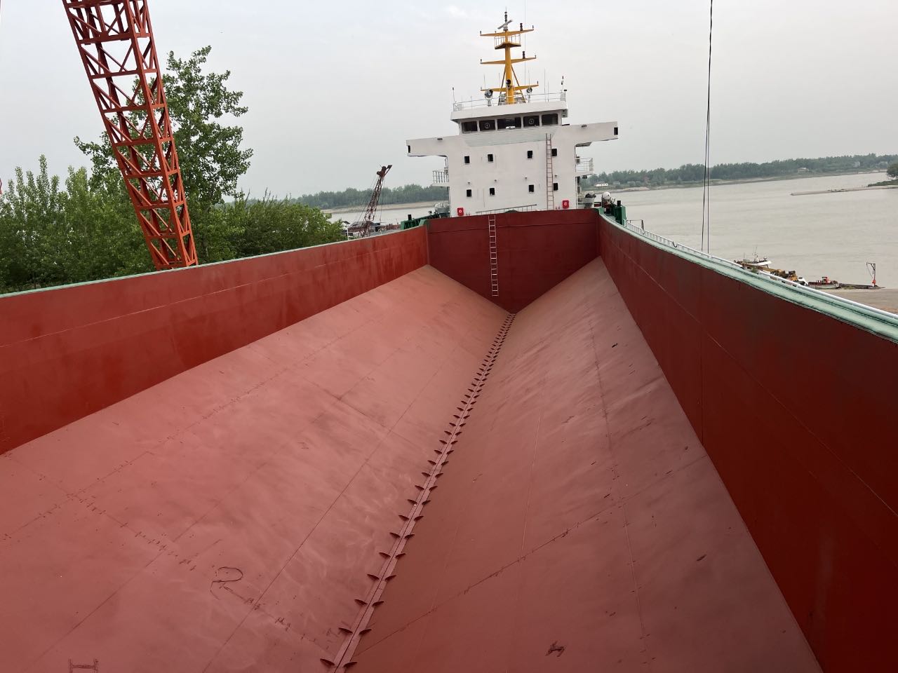 出售2800方开体泥驳（4000吨）  香港-2.jpg