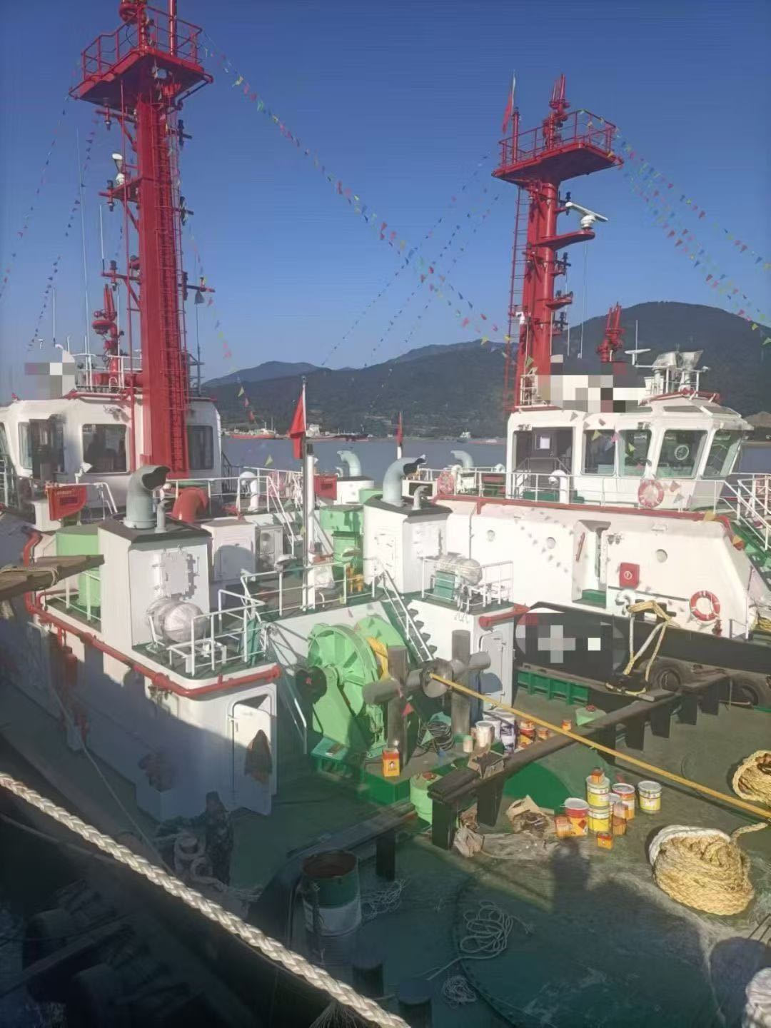 出售7000马力全回转拖轮  香港-2.jpg