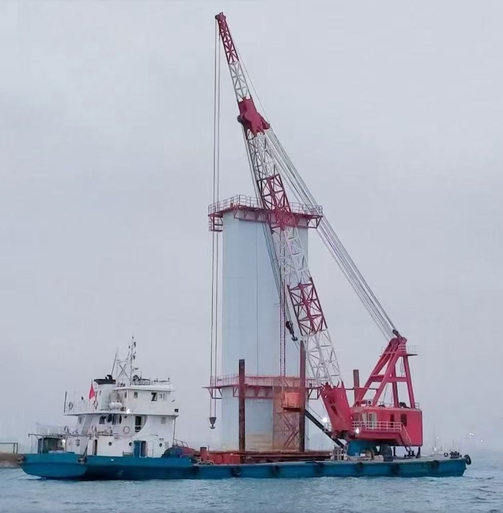 出售/出租：100吨沿海全回转起重船，2006年造 福建 宁德市-2.jpg
