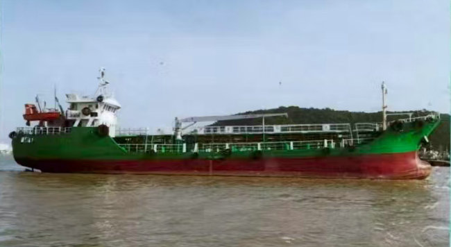 售：2011年近海1000吨双壳油船 山东 潍坊市-2.jpg