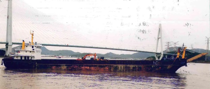 2015年建造2400吨甲板船出售 江苏 南京市-2.jpg