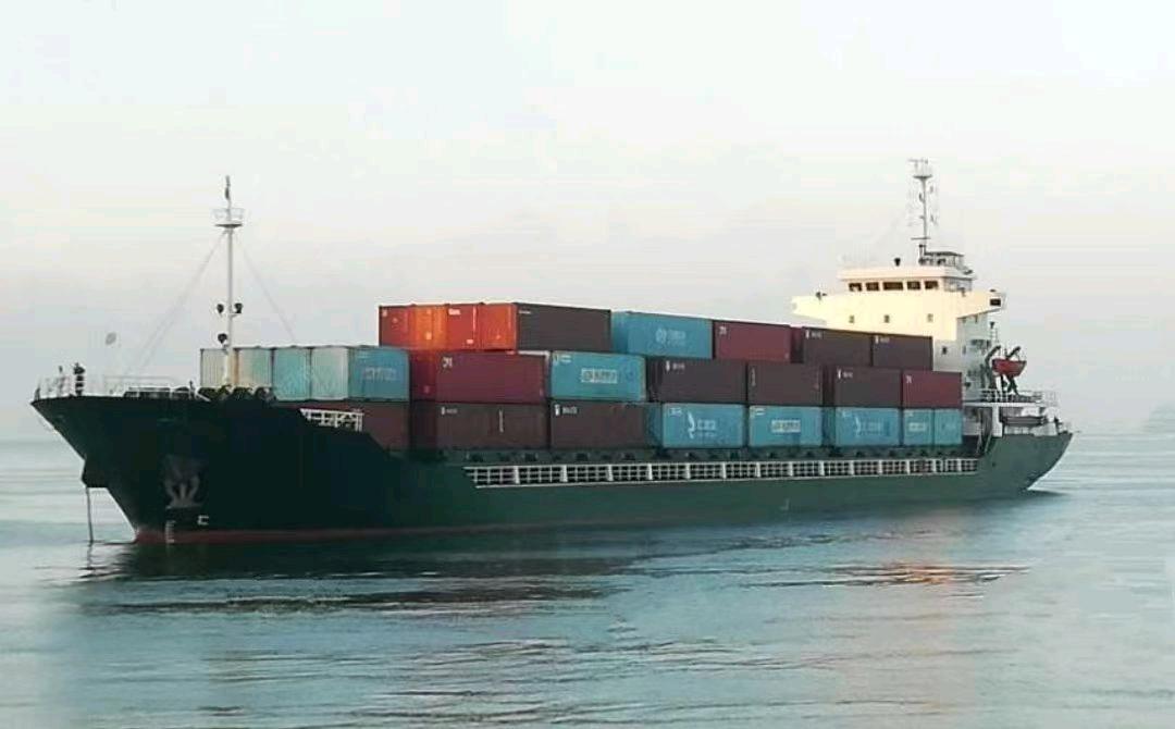 出售24500吨集装箱船Sell 24,500 tons of containers 福建 福州市-2.jpg