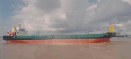 2022年建造4998吨甲板船出售 江苏 南京市-2.jpg