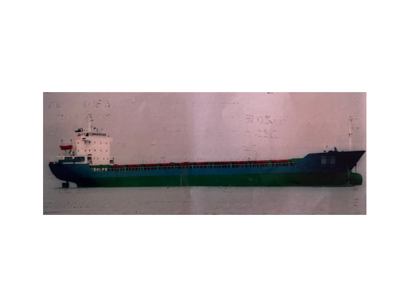 2000年建造6303吨集装箱船出售-2.png